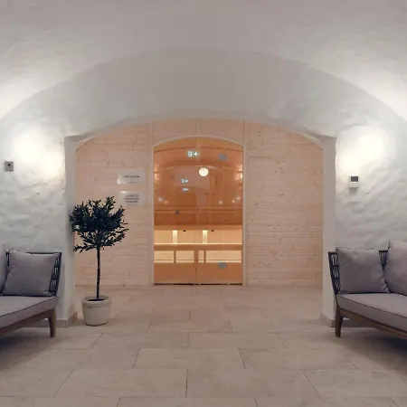 Fenyoharaszt Kastelyszallo Hotell 4*