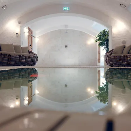 Fenyoharaszt Kastelyszallo Hotell Verseg