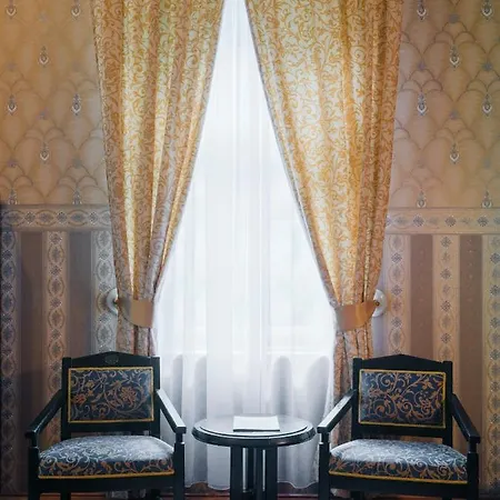 Hotell Fenyoharaszt Kastelyszallo