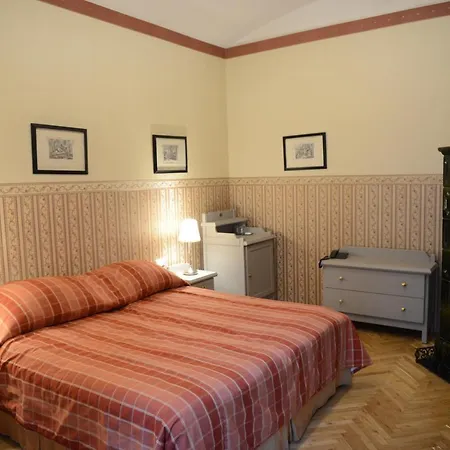 Fenyoharaszt Kastelyszallo Hotell